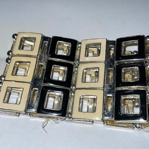 Vintage stretch bracelet